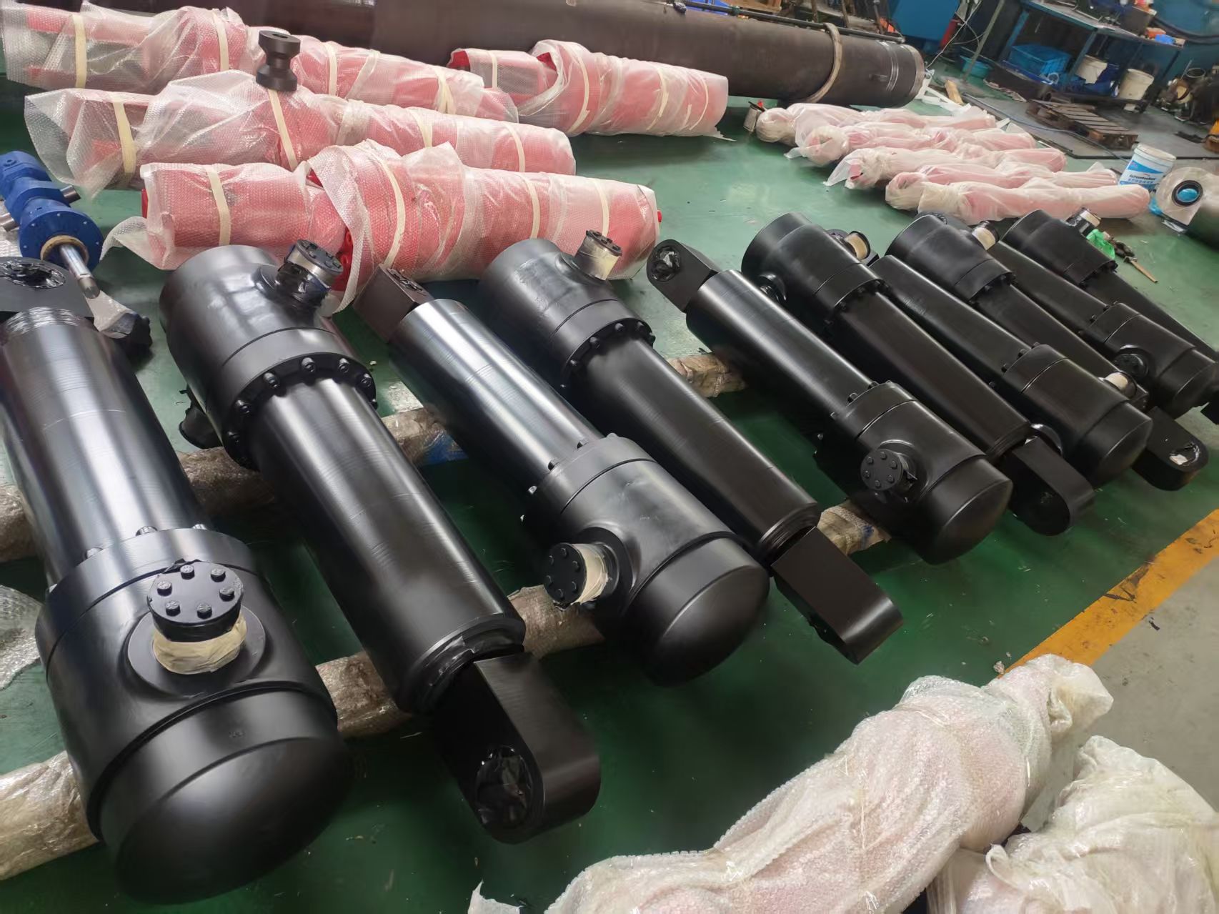 Three stage hydraulic cylinder Three stage hydraulic cylinder