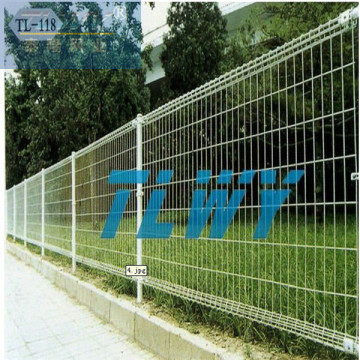 Double wire loop fence