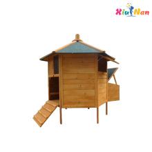 Robust Outdoor Chicken Housing with Nesting Box