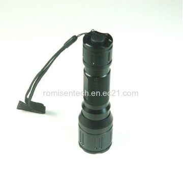 5 Modes Romisen RC-39 180 Lumens Cree XR-E Q5 LED Zooming Flaslight with Memory Function