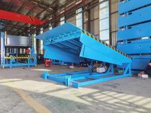 Warehouse hydraulic dock leveler
