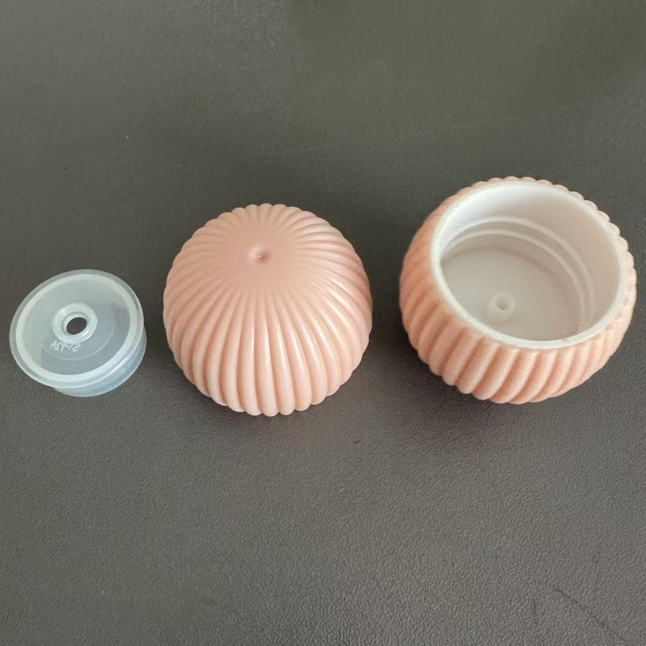 28mm Plastic Screw Cap Pineapple Shape 28/410 pink Cap With Inner Plug