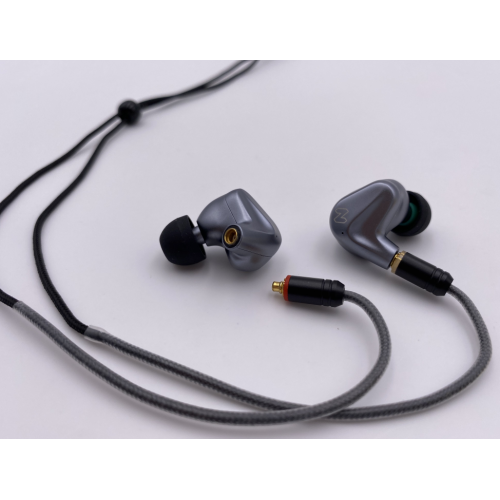 HiFi in-ear-hörlurar med avtagbar MMCX-kabel