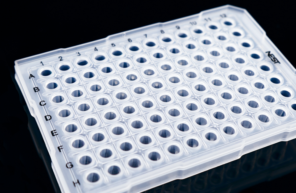 96-Well 0.2ml أطباق PCR شبه التنورة