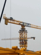 internal climbing crane system