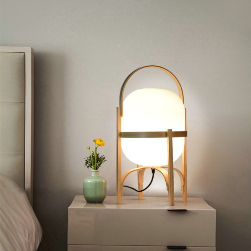 LEDER Classic Wooden Table Lamp