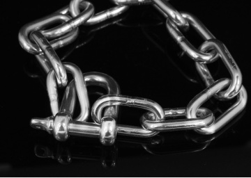 High Quality Long Link Chains in Stainless Steel Material