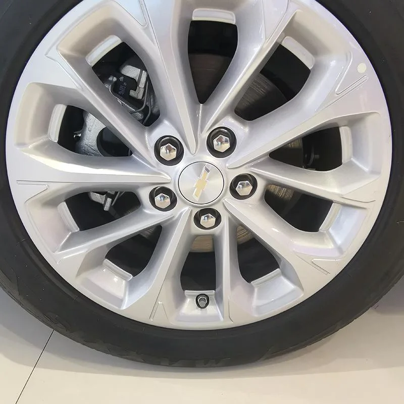 a 1.5-L Dvvt Inline Four-Cylinder Engine and a 1.3-T Twin-Injection Turbocharged Engine Are Available on The Chinese-Made Chevrolet Monza