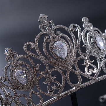 Corona de melocotón múltiple Diamante Aleación Corona Queen