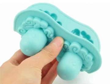 Plastic halloween skull ice cube tray made in China