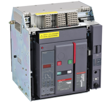 Low voltage circuit breaker