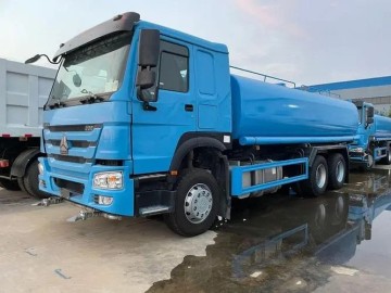 6x4 Sinotruk Howo 20ton 20000liters Water Sprinkler Truck