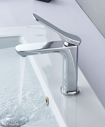 Chrome Polished Single Hole Bathroom Sink Faucet