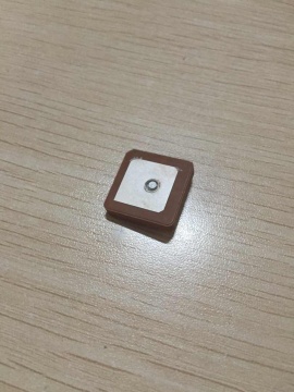 GPS Dielectric Ceramic Patch Antenna 20x20x4mm