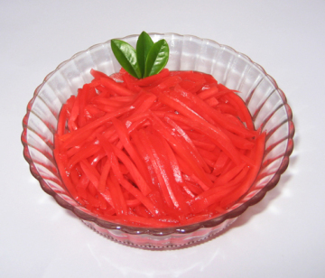 Red and spicy pickled ginger