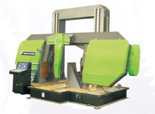 Horizontal metal band sawing machine