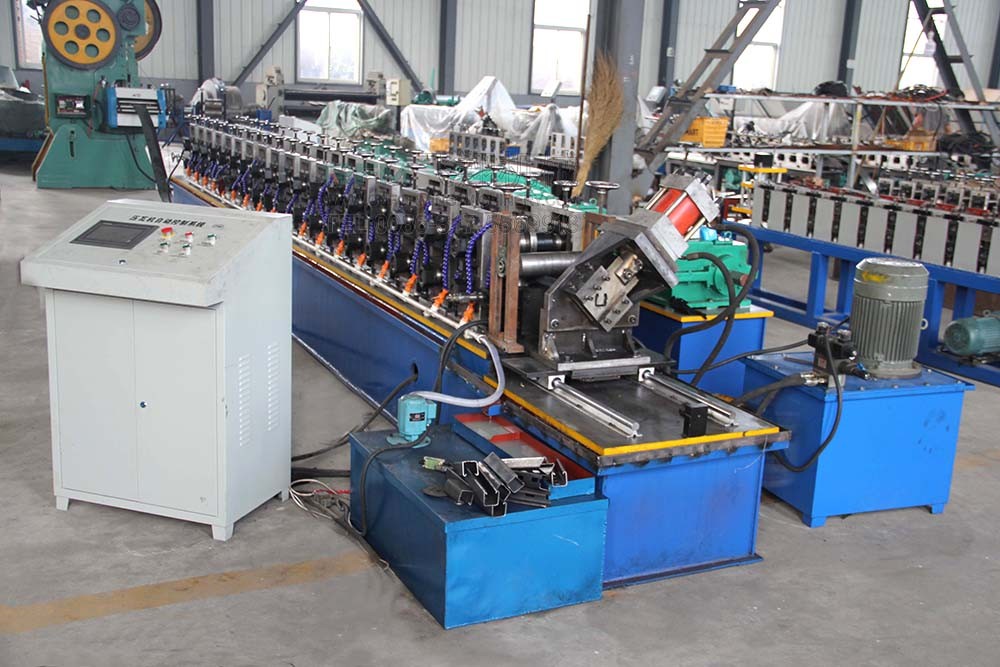 Cold steel cable tray roll forming machine