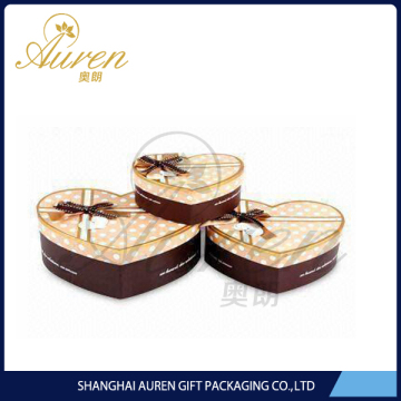 Chinese factory OEM pruduction chocolate candy box with paper insert