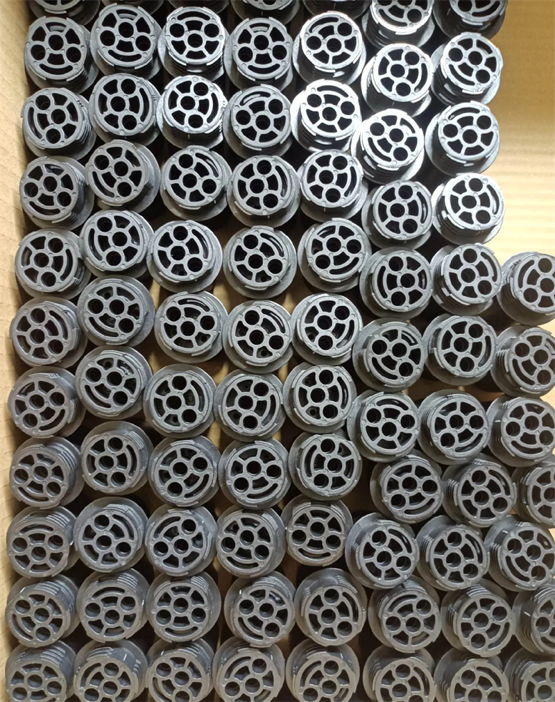 injection molding plastic parts small parts (2) injection molding plastic parts small parts (2)