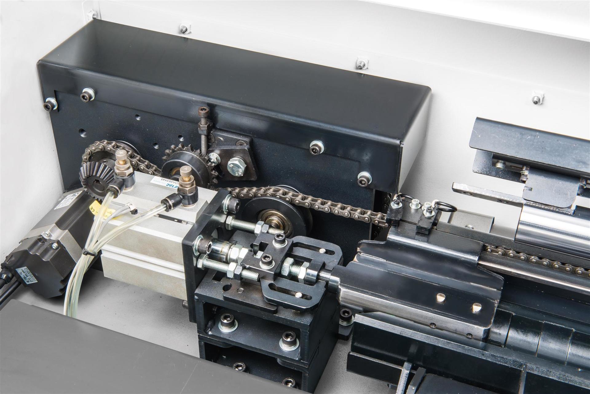 28BB0768-8F87-42E7-8BA0-19F81FB5C83A 28bb0768-8f87-42e7-8ba0-19f81fb5c83a