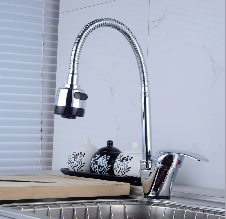 高水準の柔軟なクロームメッキキッチンシャワー蛇口デッキマウントキッチンシンクミキサー