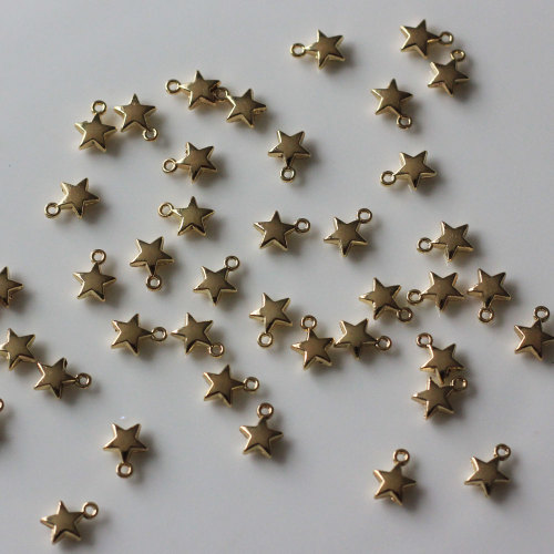 Groothandel 6 * 8 MM vergulde hangers met sterbedels, bevindingen van Tiny Star Charms: