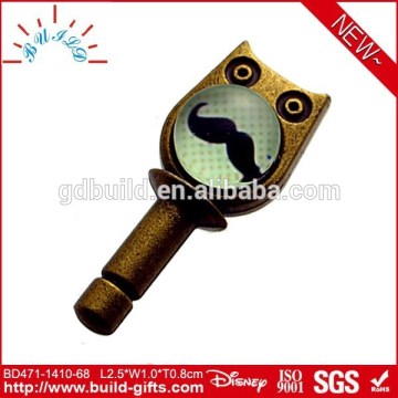 interesting cell phone earphone plug