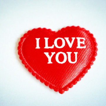 Heart Shaped Sponge Petals - Perfect for Weddings, Valentine's Day, and Birthdays