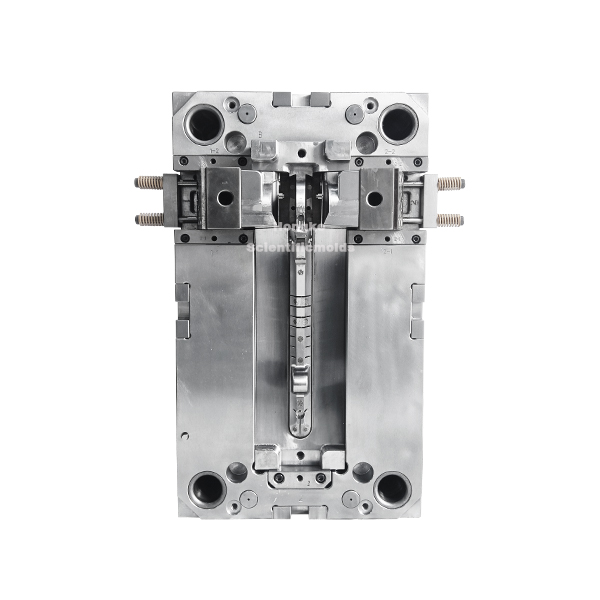 plastic injection molding companies