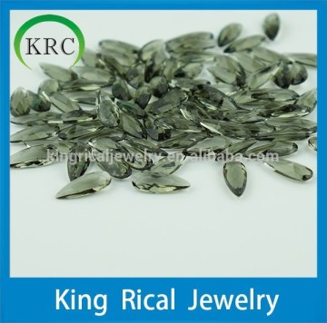 Glass material faceted cut pear shape glass gems