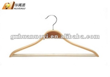 Laminated hanger with antislip rubber bar