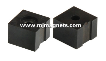 Complex Shaped Injection Bonded Ferrite Magnet