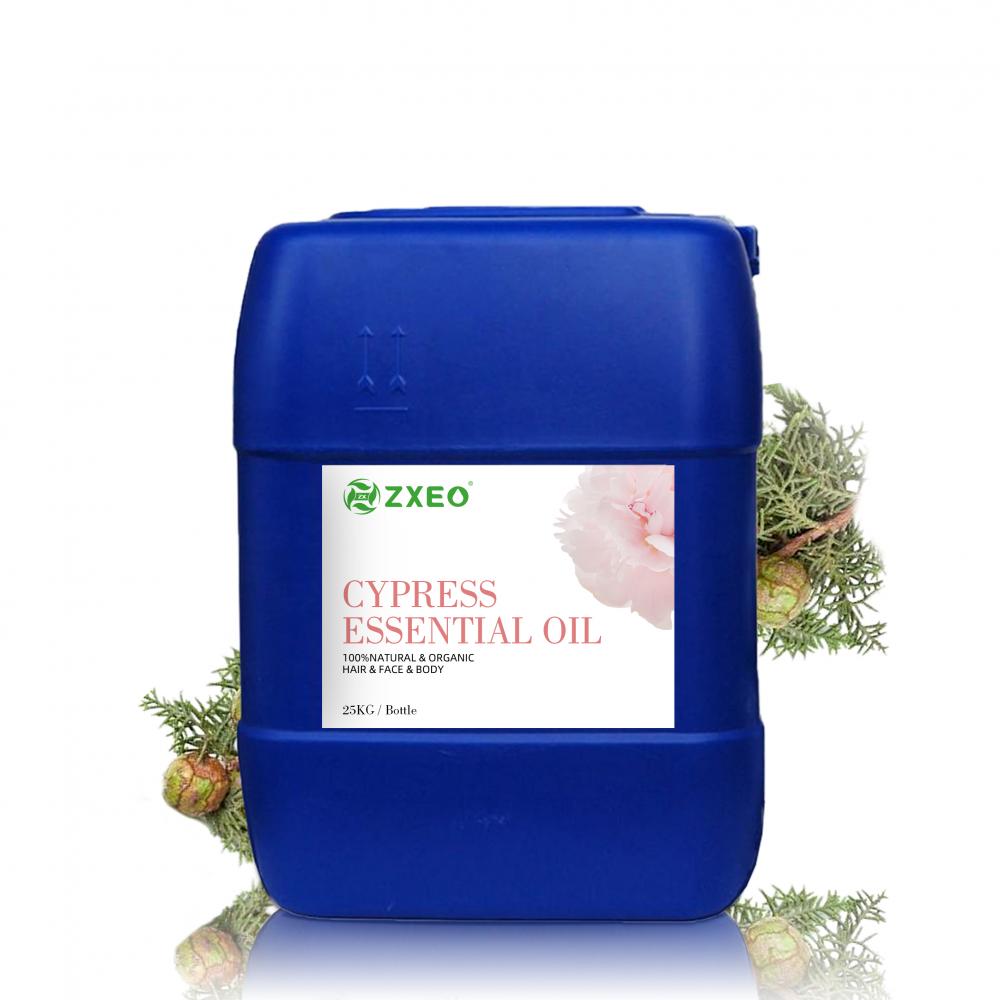 Venda o óleo essencial de Cippress de granel terapêutico por atacado para cuidados com a difusão de aromaterapia com cuidados corporais