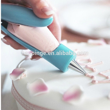 cake decorating kit