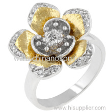 18k Gold Flower Jewelry Ring?