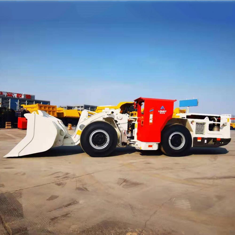 Underground mining solution machine