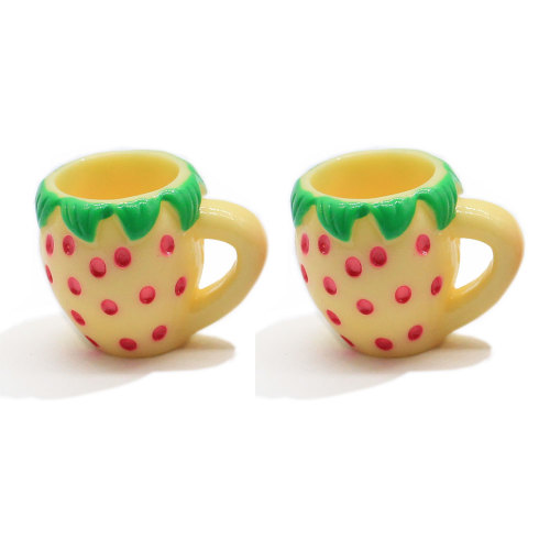 Mignon résine artisanat 3D fraise tasse ornement accessoire enfants maison de poupée jouets cadeaux maison fête embellissement