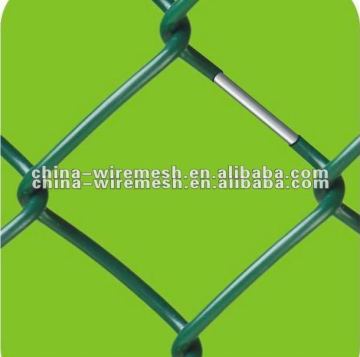 Green color vinyl coated chain link fence