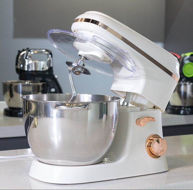 Vertical mixer for baking