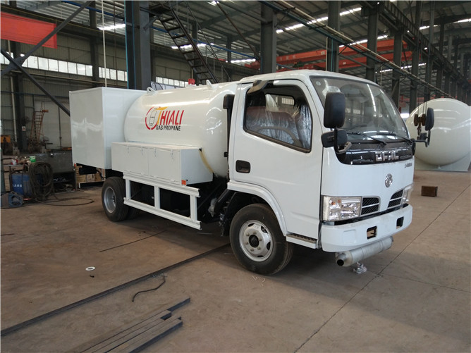 4000l Dongfeng Lpg Gas Filling Trucks Jpg