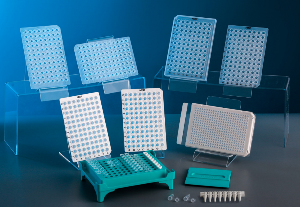 96 Jól egymásra rakható PCR állvány