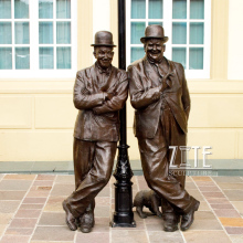 Outdoor life size bronze stan laurel and oliver hardy statue
