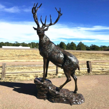 Fine Workmanship Bronze Casting Animal Statue Bronze Deer Sculpture