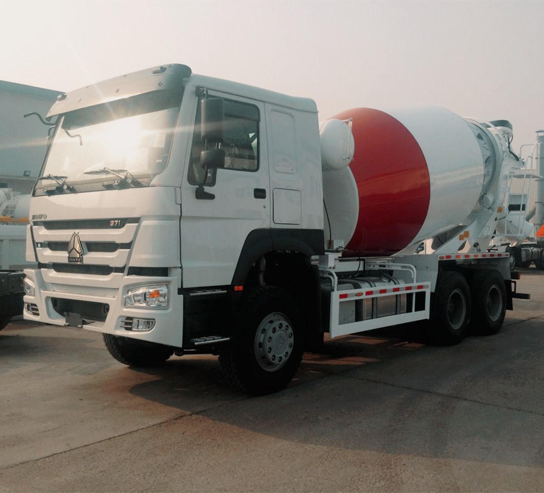 China sinotruk howo 6x4 diesel concrete mixer truck with pump 10cbm