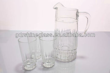 Glass pitcher and glass tumbler set