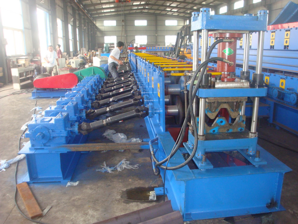 Two waves highway guardrail roll forming machine metal highway guardrail making machine