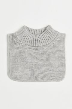 Ribbed turtleneck collar in soft knit for baby