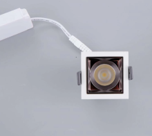 LED spotlight with remote control