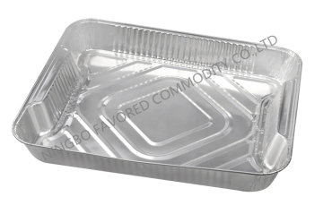Aluminium foil container with inner holder
