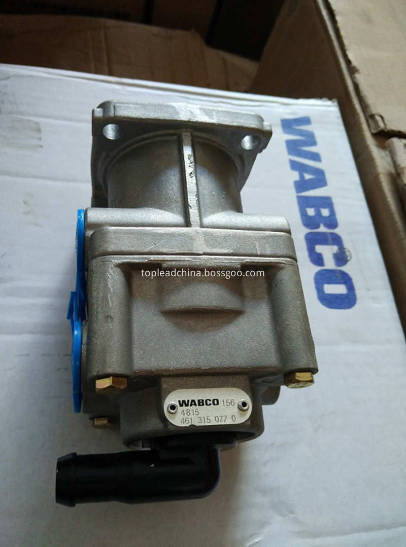 461 315 077 0 4613150770 Wabco Foot Brake Valve